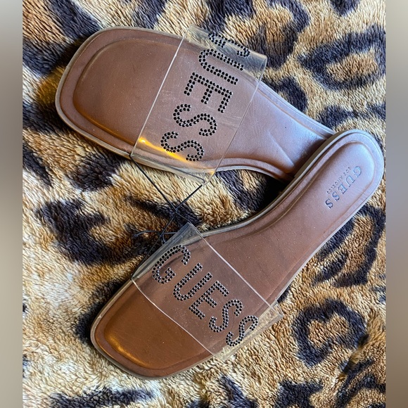 GUESS Slides - Picture 3 of 3